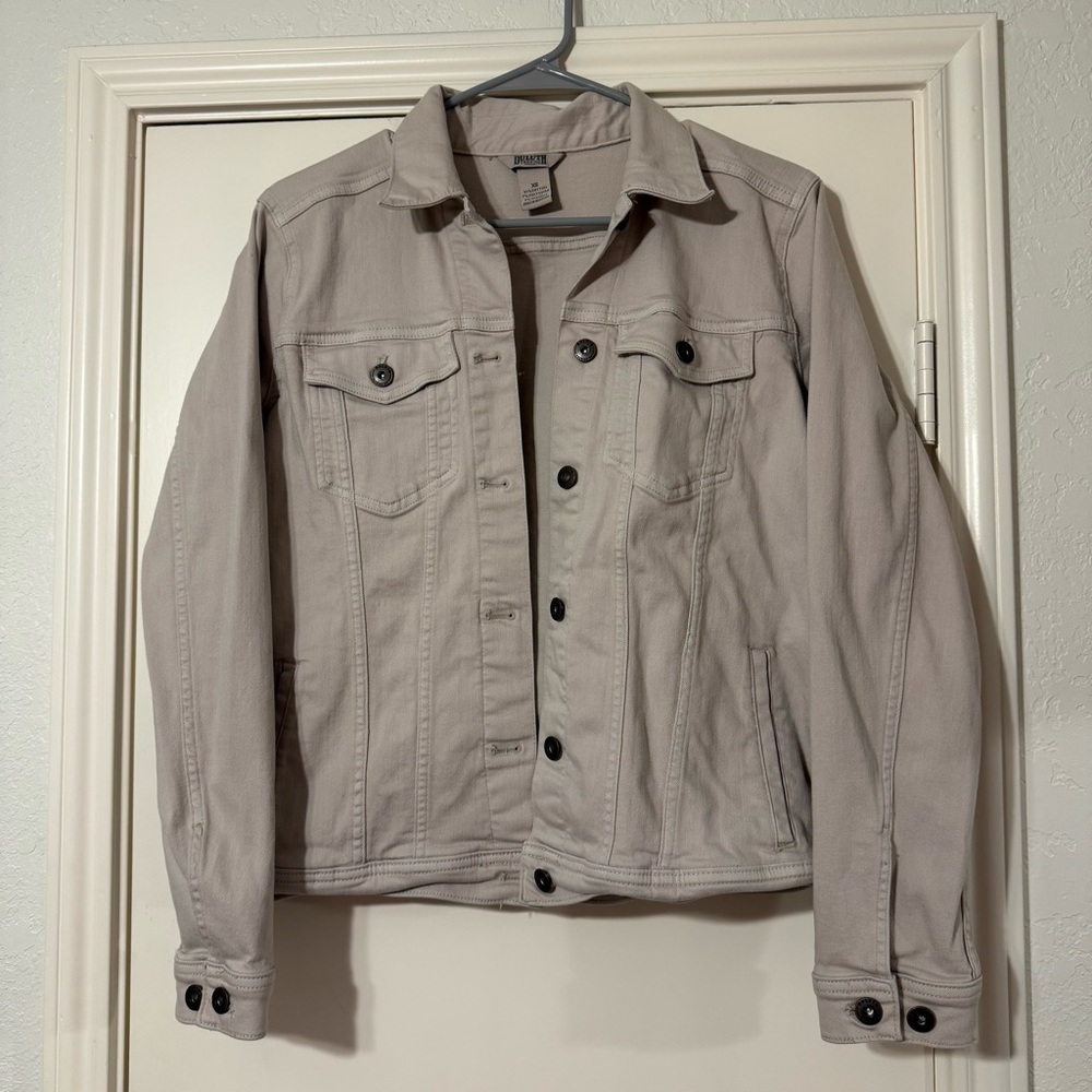 tan/cream duluth trading co button up jacket